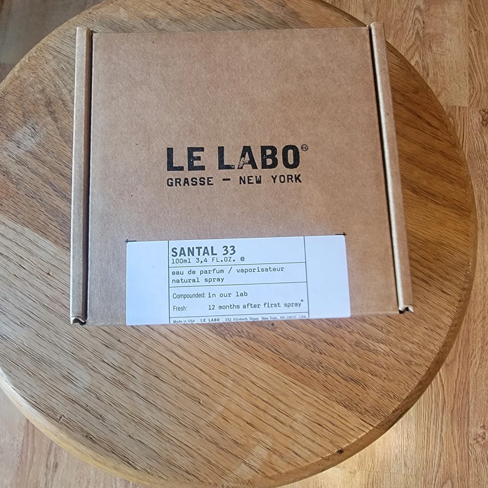 Le Labo Santal 33 Eau de Parfum - Clear Bottle with Box - Picture 15 of 16